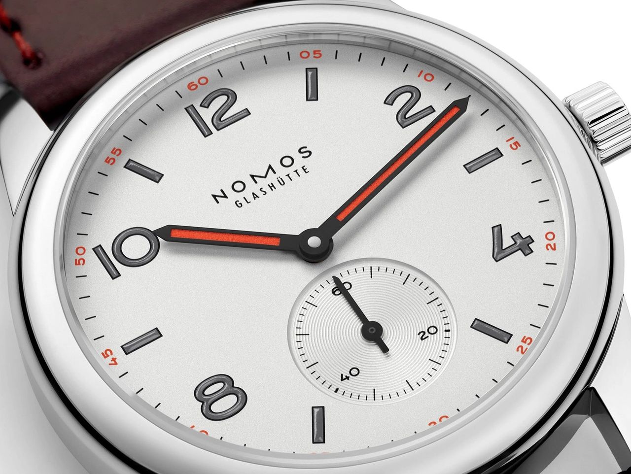 Nomos club 703 deals